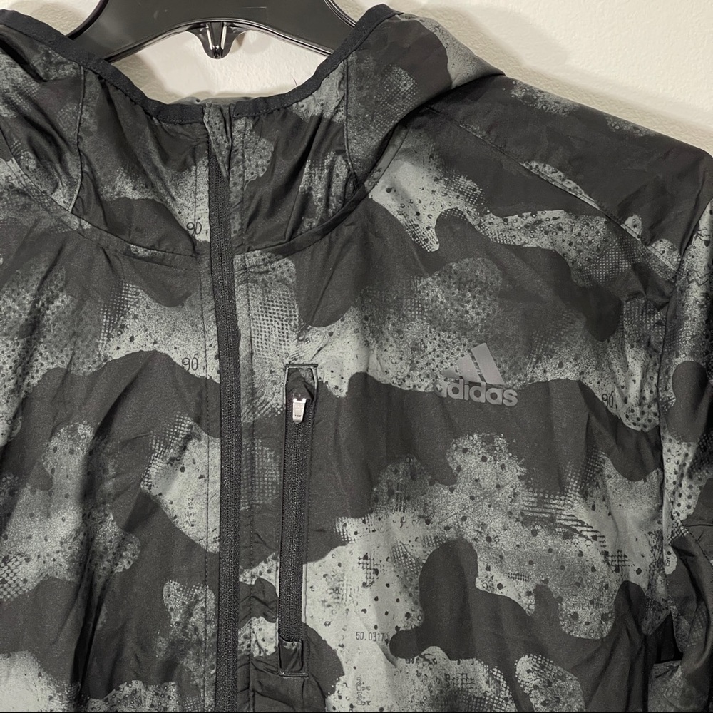 Adidas Running Lightweight Jacket Large - image 2